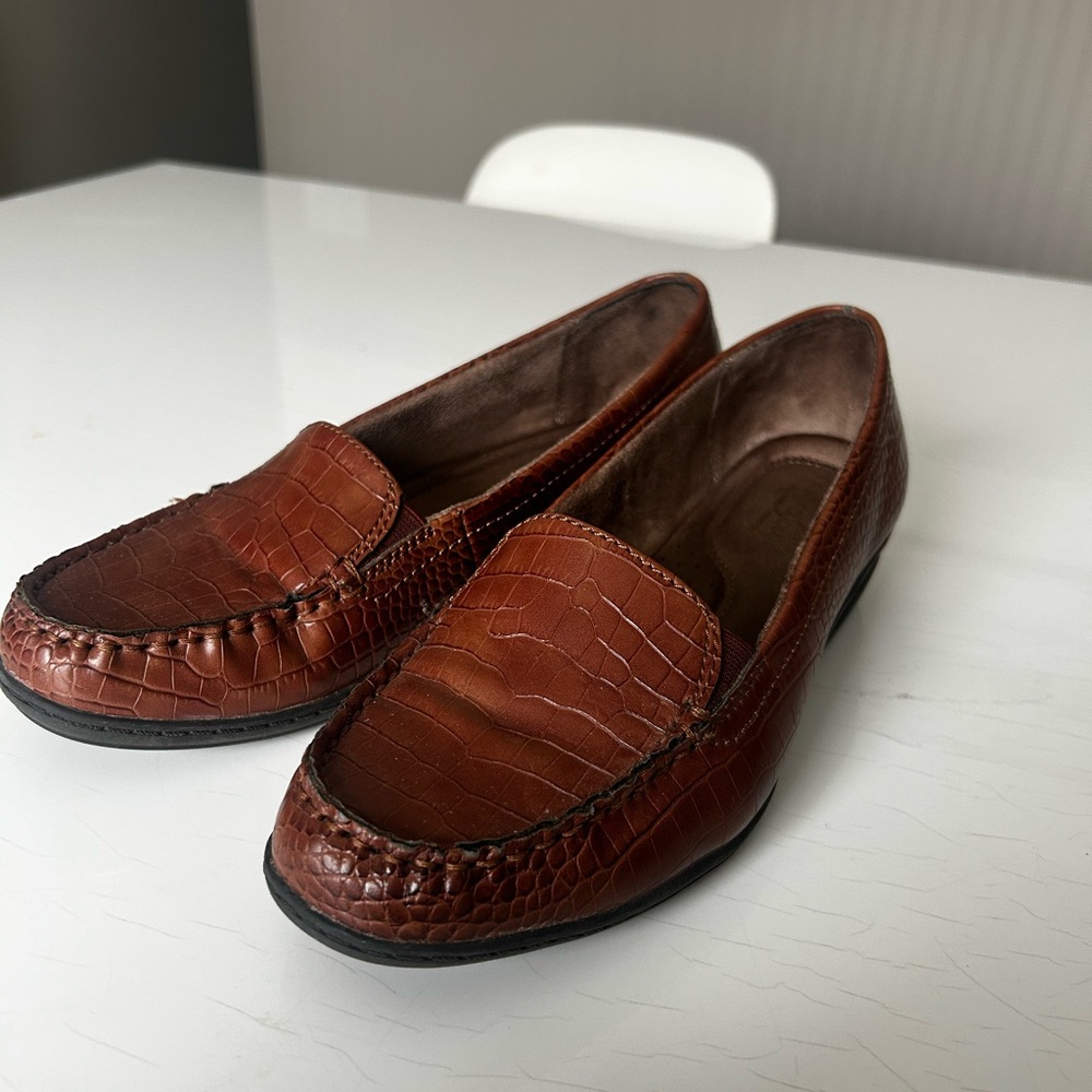 Natural Soul Size 9.5 All Thru Comfort Brown Croc Texture Slip On Loafers - Picture 4 of 7